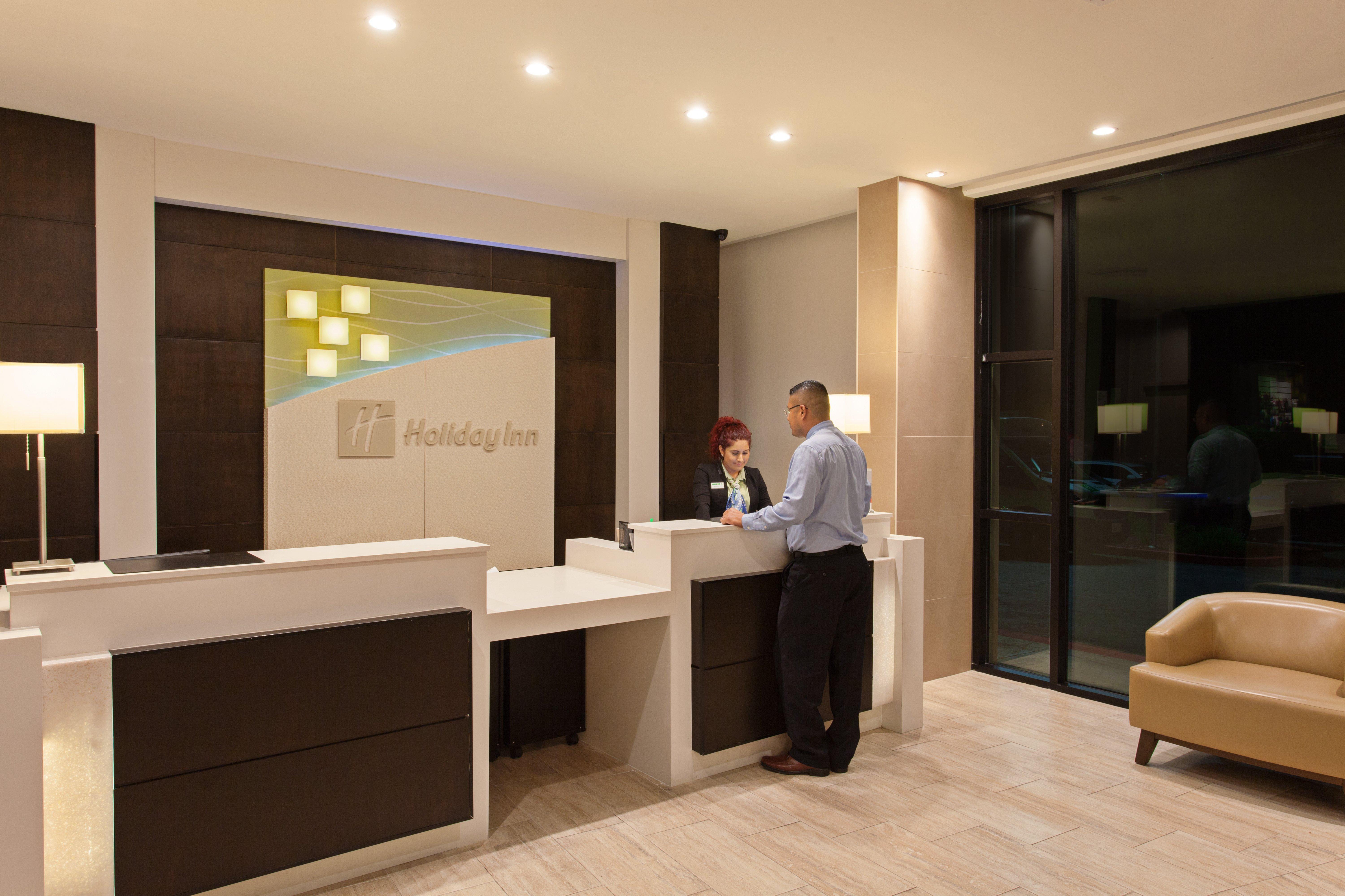 Holiday Inn Long Beach - Airport By Ihg Екстер'єр фото